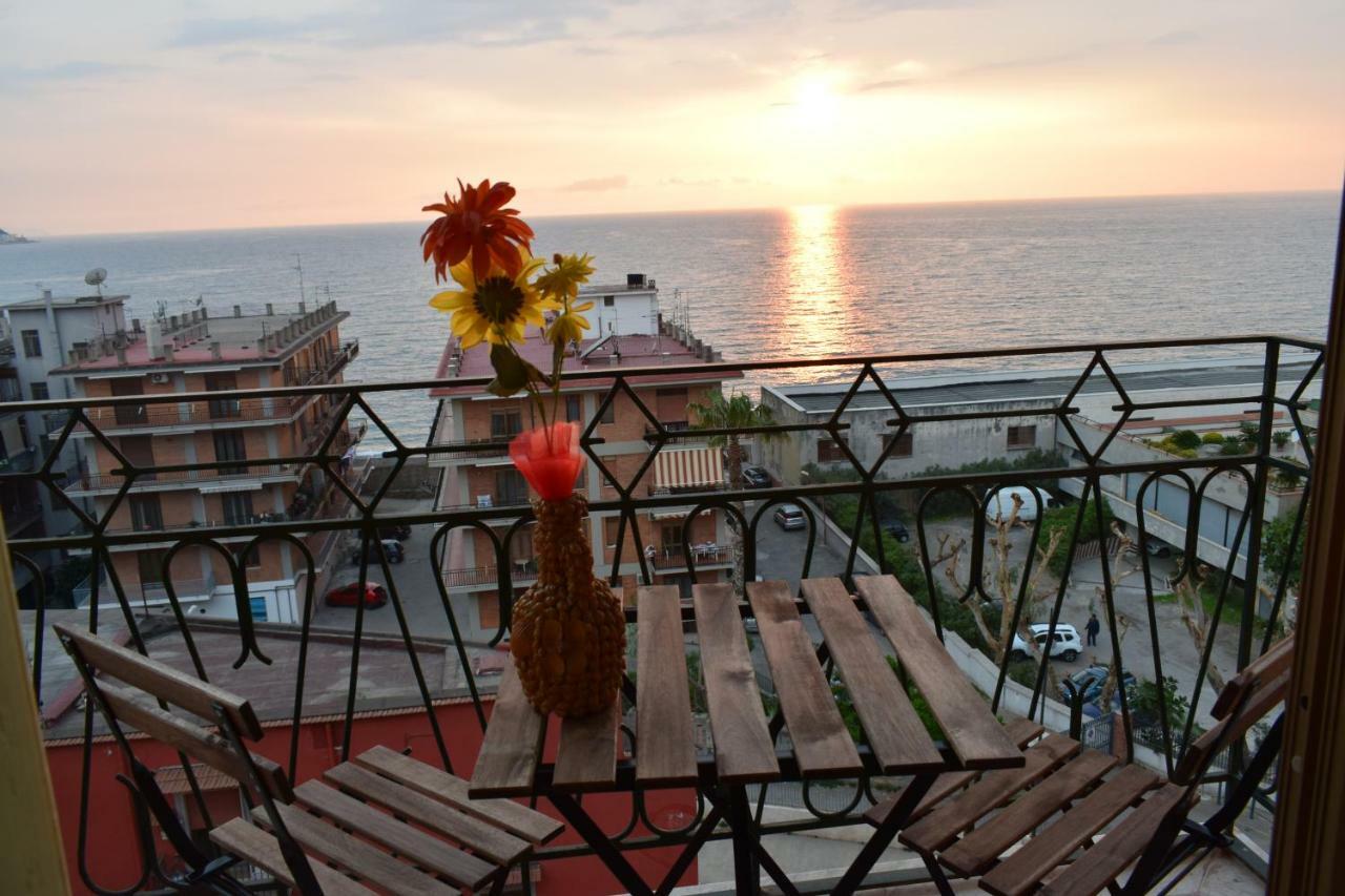 House Of Sun 2016 Apartment Castellammare di Stabia Exterior foto